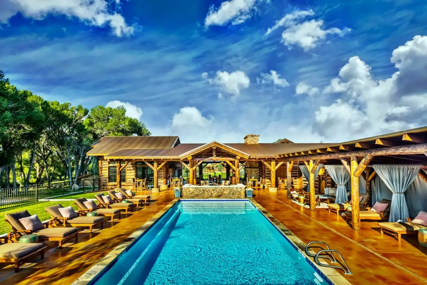 The Lodge at Brush Creek Ranch