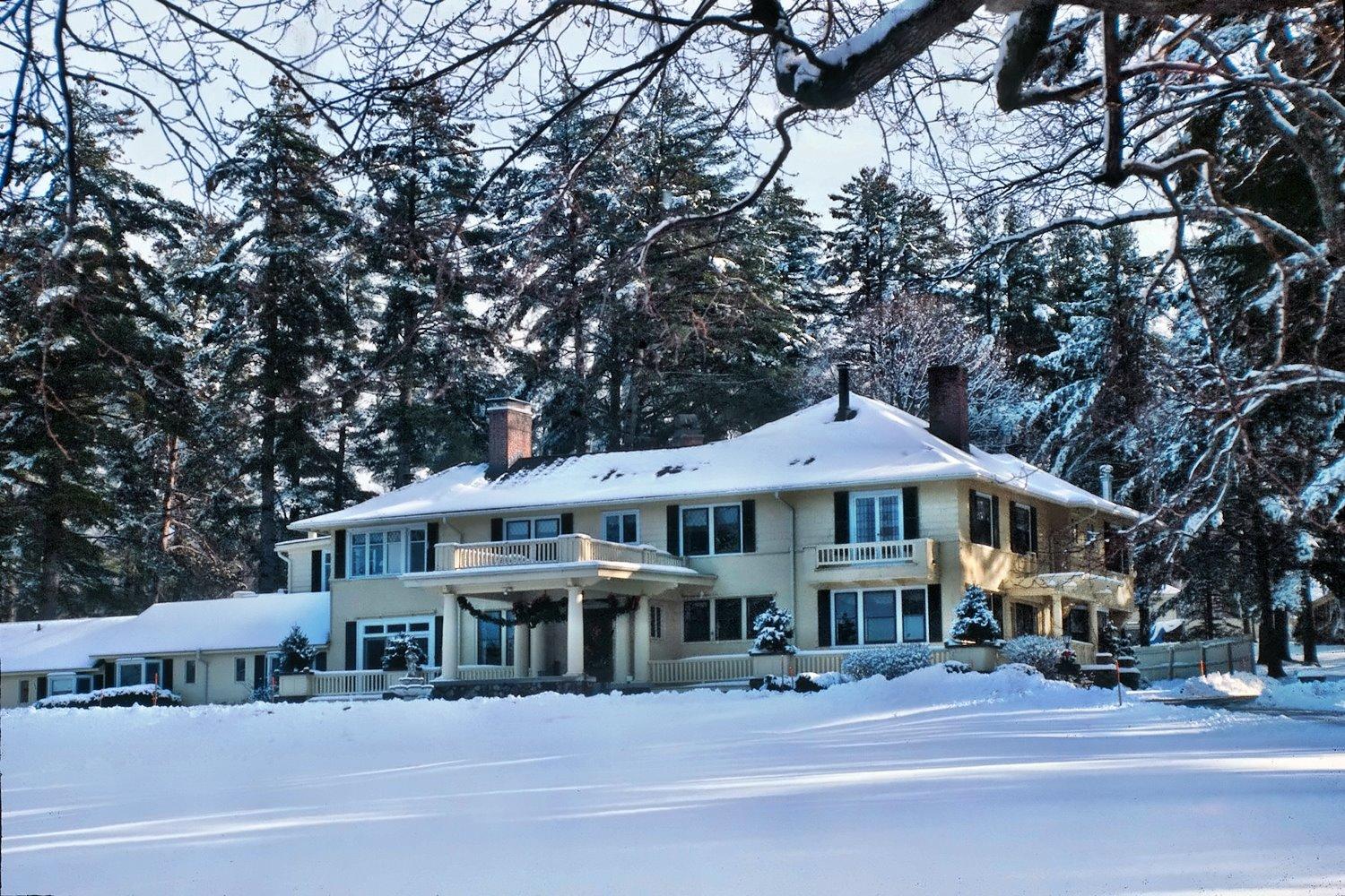 The Manor On Golden Pond