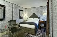 Thumbnail The Milestone Hotel