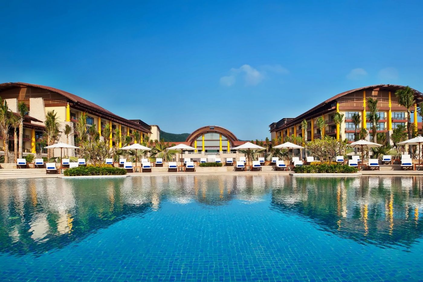 St Regis Sanya Yalong Bay Resort