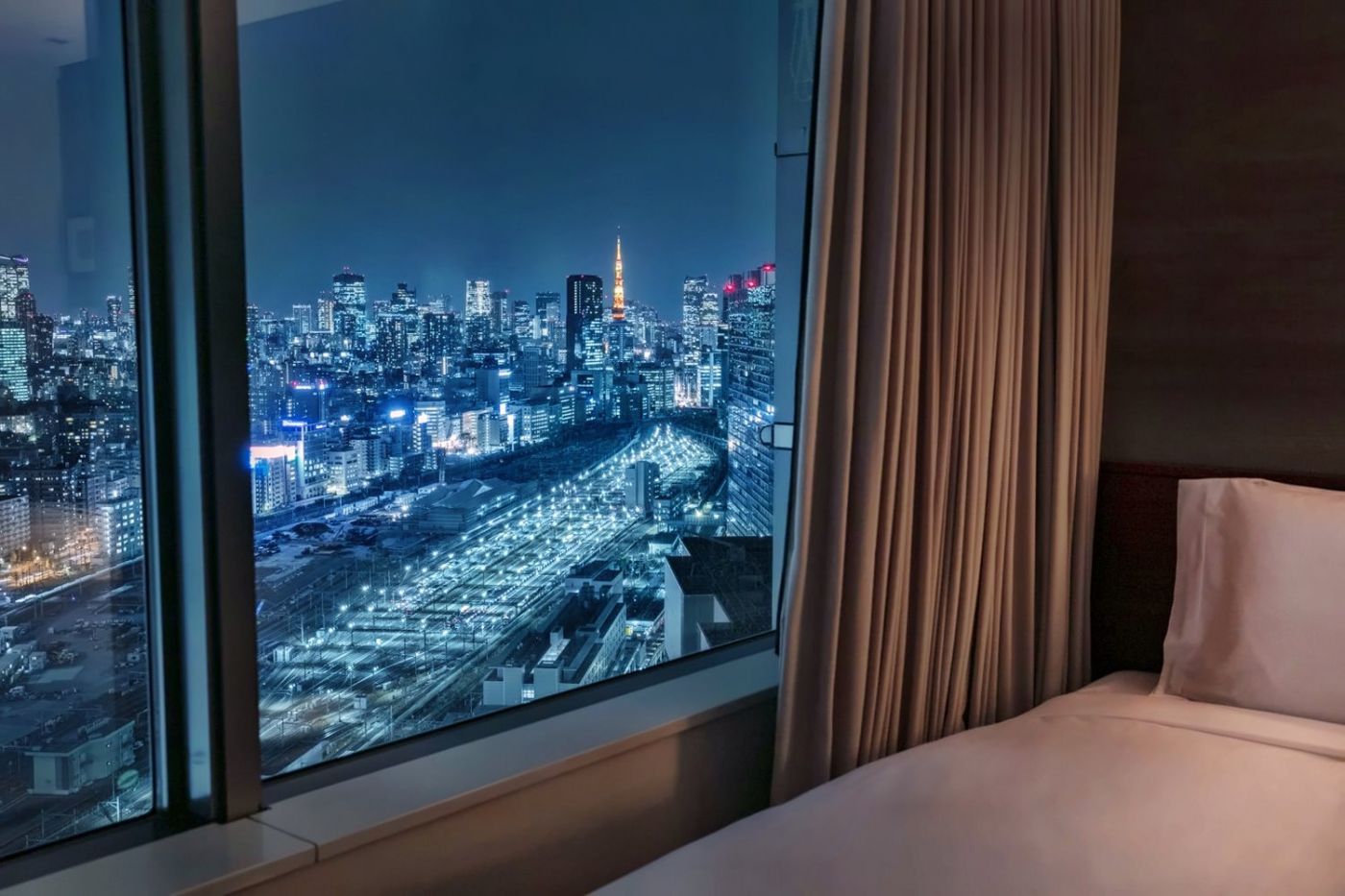 The Strings InterContinental