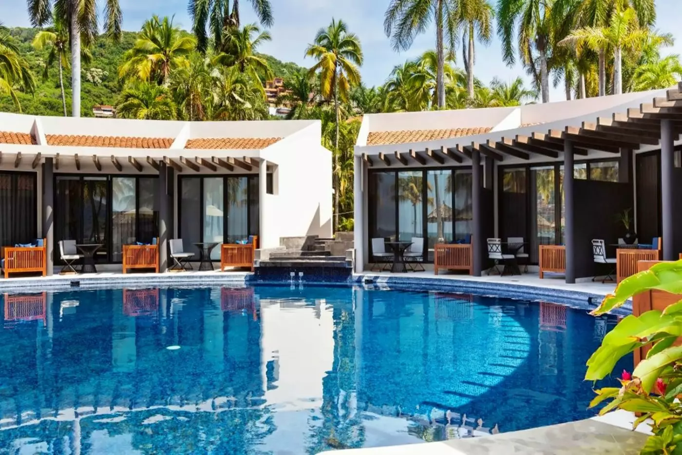 Thompson Zihuatanejo