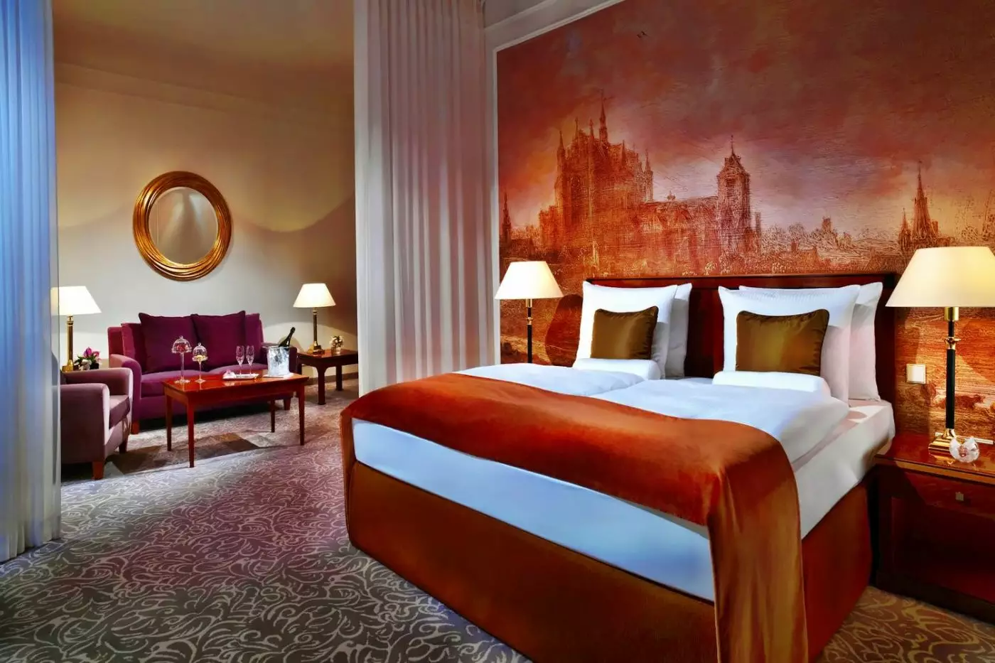 Kempinski Munich Vier Jahreszeiten