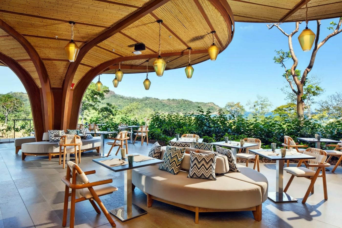 W Costa Rica