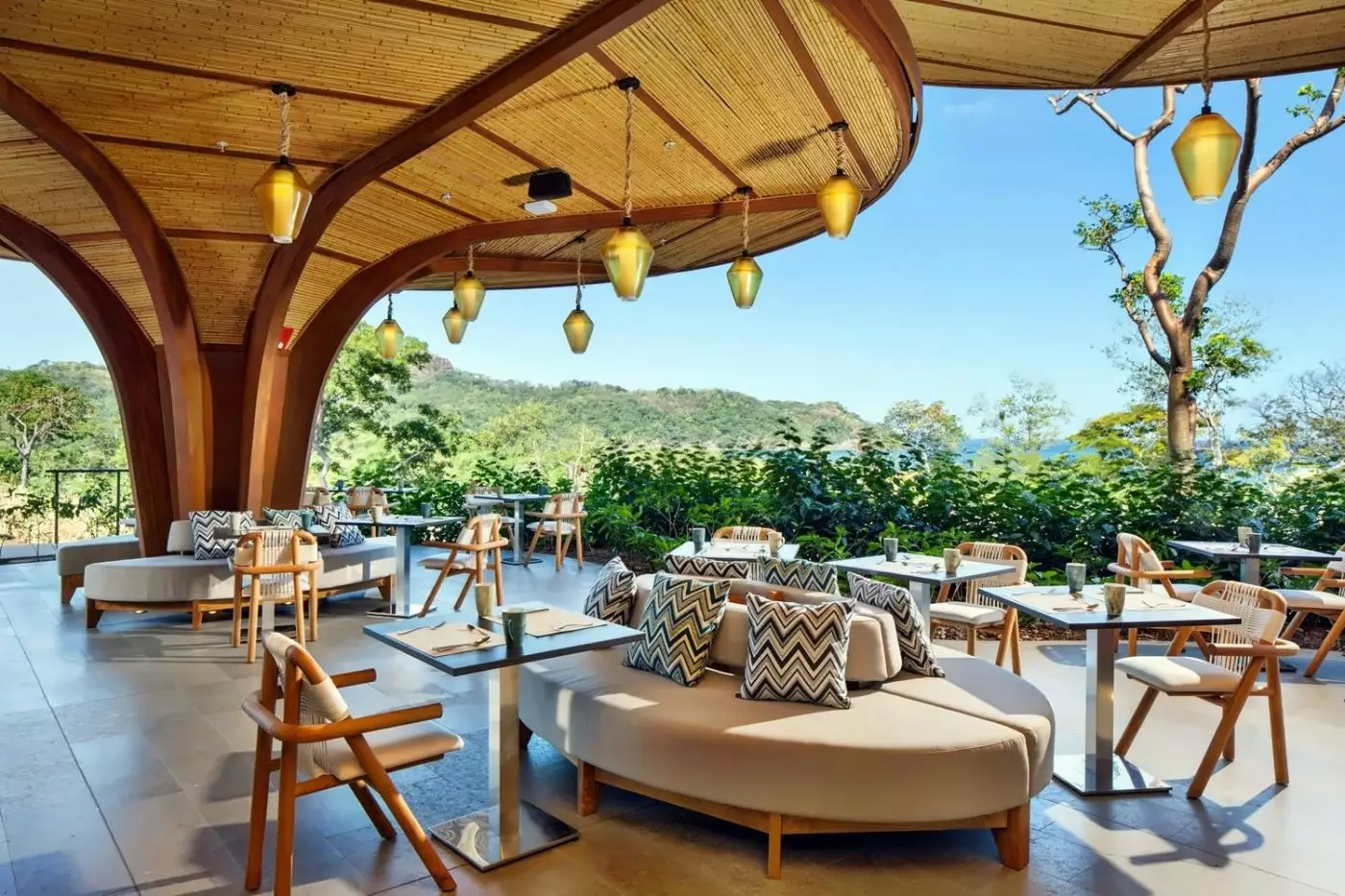 W Costa Rica
