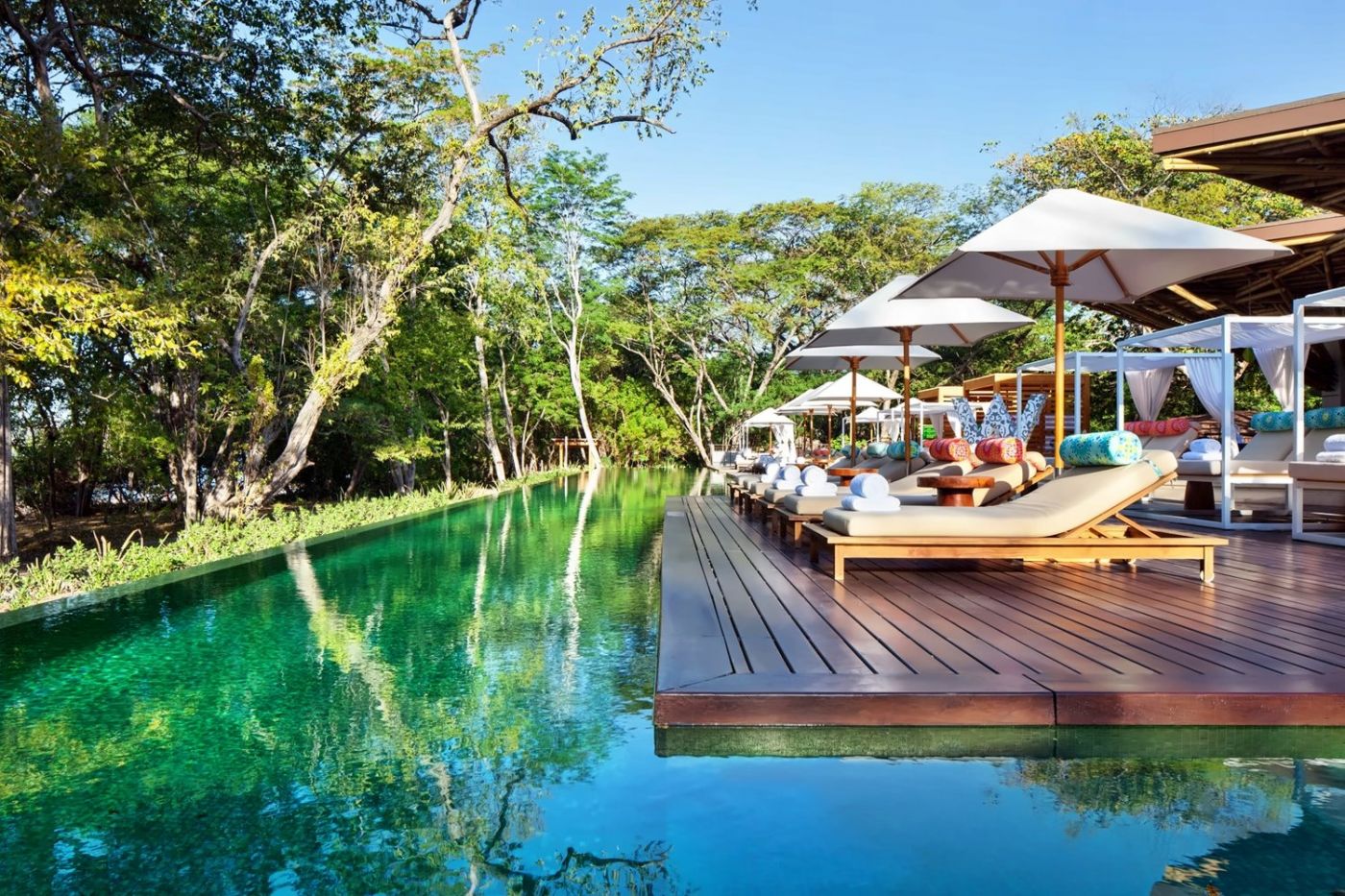 W Costa Rica