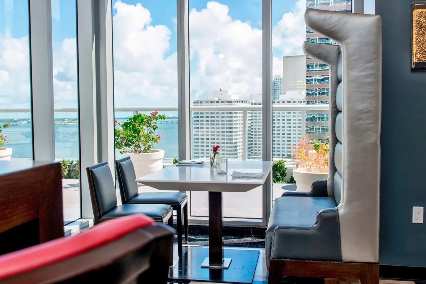 W Miami