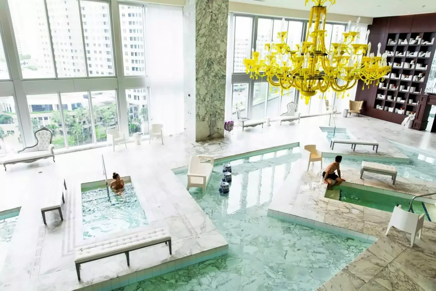 W Miami