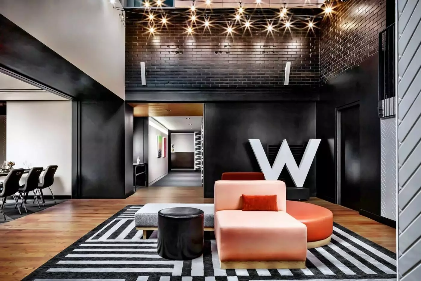 W Montreal