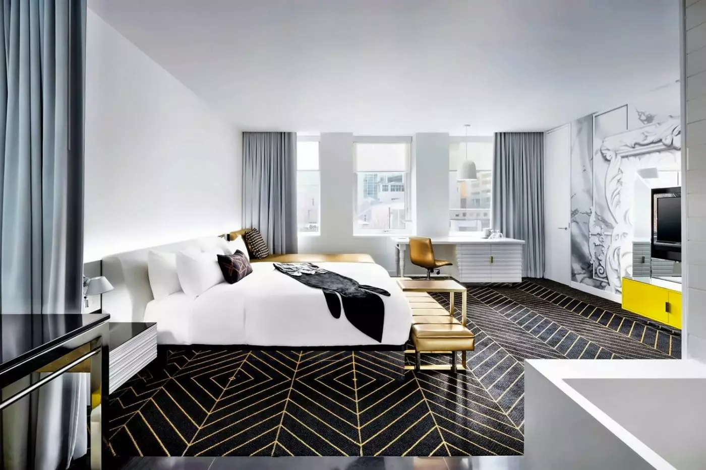 W Montreal