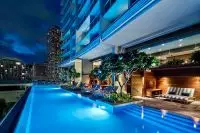 Thumbnail Ritz Carlton Residences Waikiki Beach