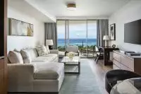 Thumbnail Ritz Carlton Residences Waikiki Beach