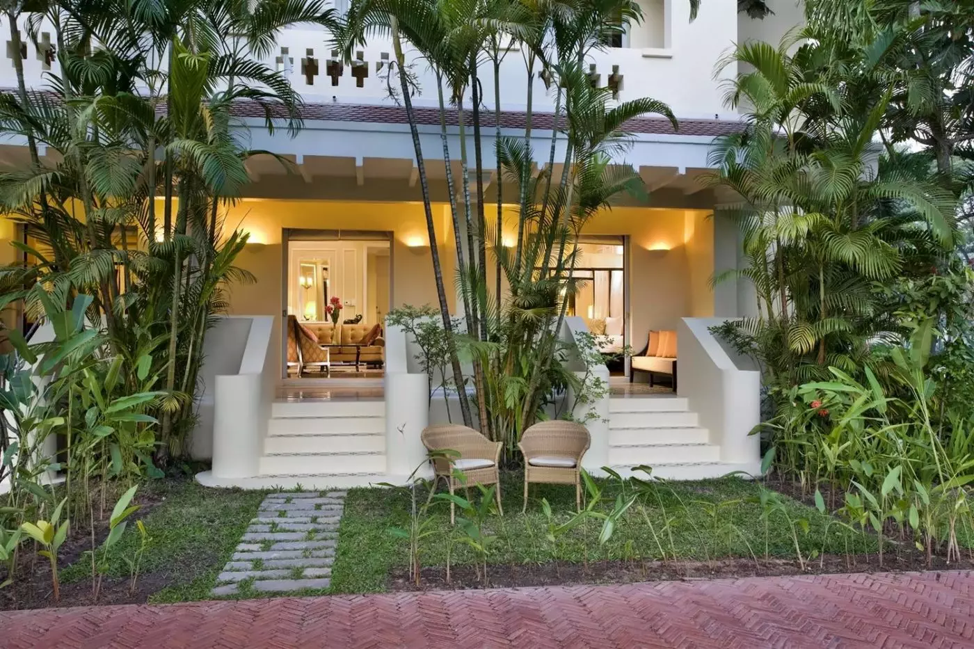 Raffles Grand Hotel d'Angkor