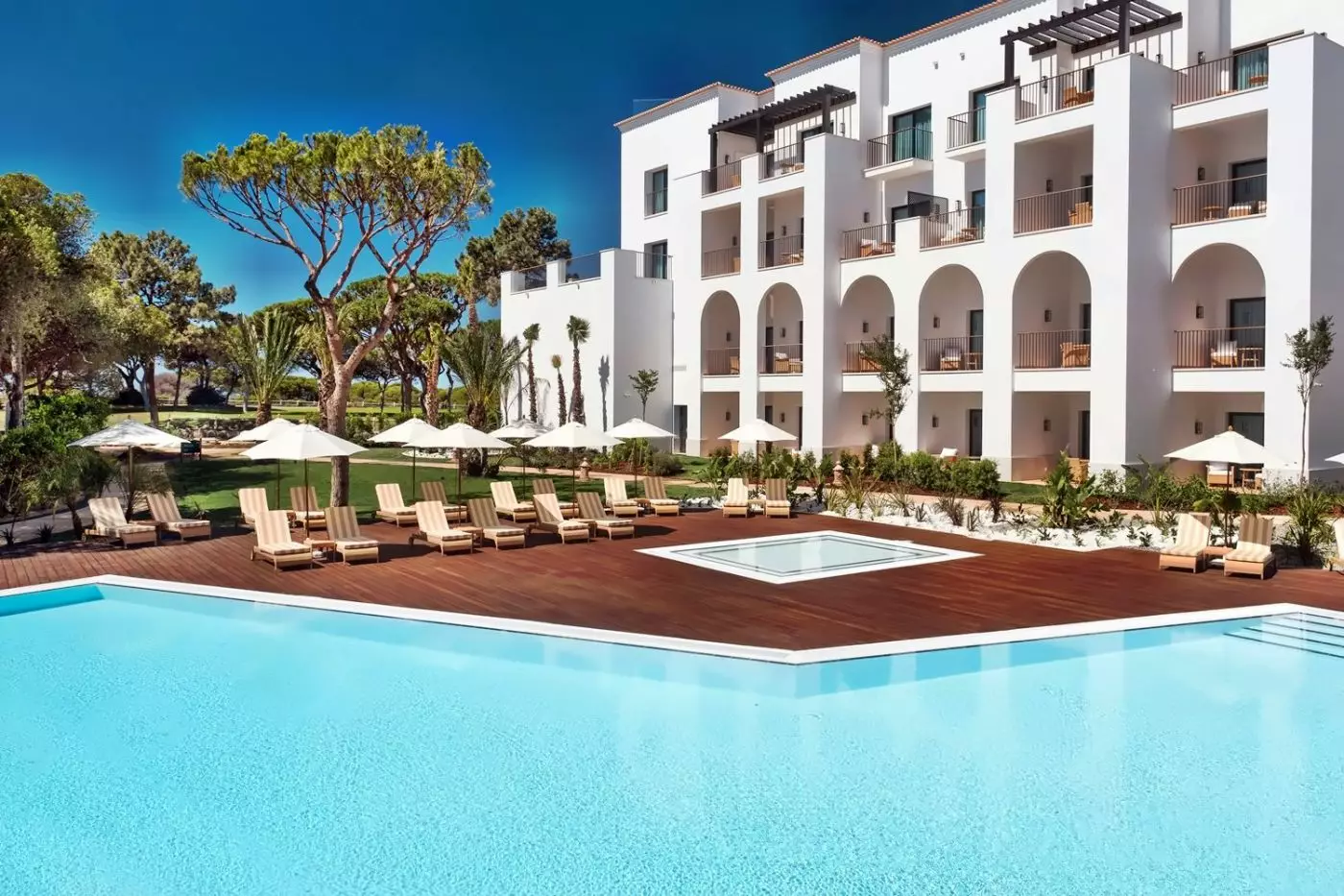Pine Cliffs Ocean Suites