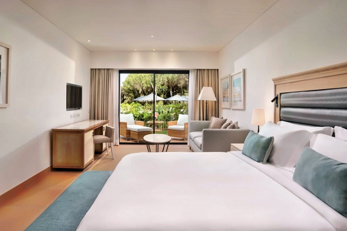 Pine Cliffs Ocean Suites