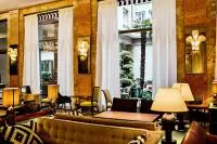 Thumbnail Prince de Galles Paris