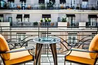 Thumbnail Prince de Galles Paris