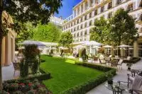 Thumbnail Le Bristol Paris