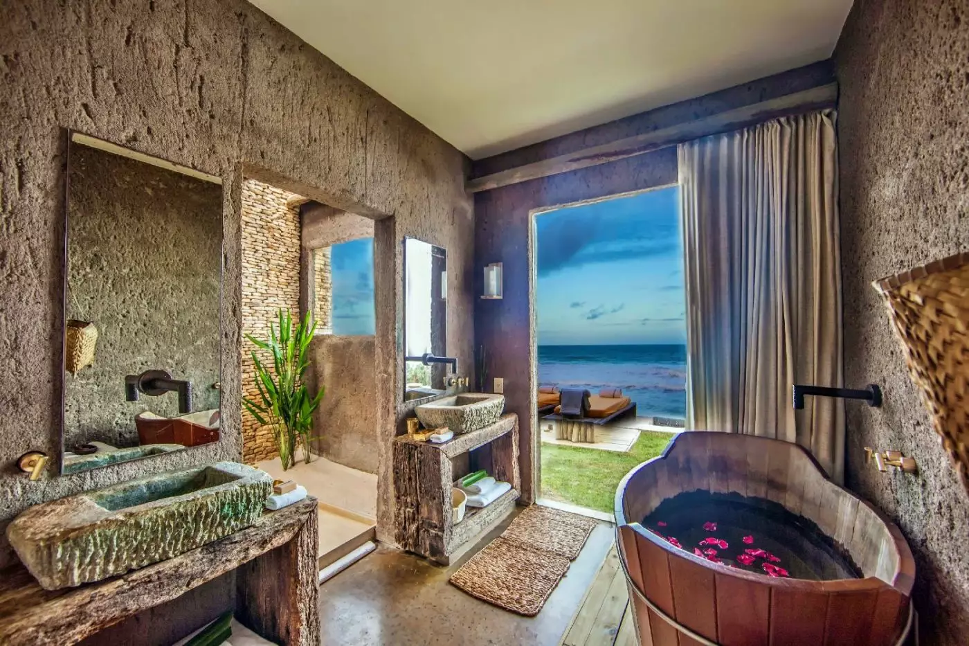 Kenoa Exclusive Beach Spa & Resort