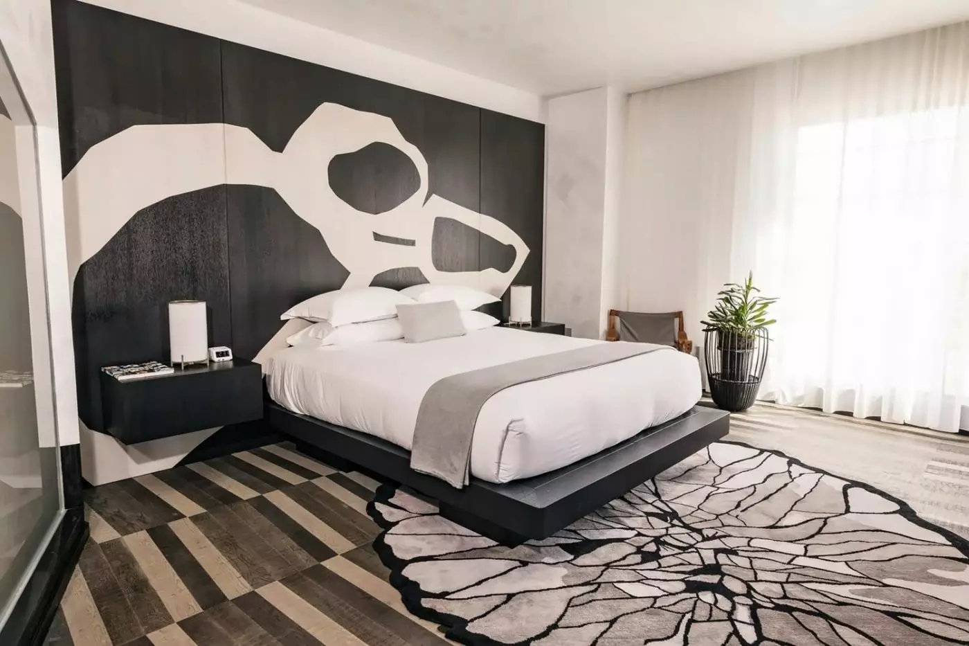 Kimpton La Peer Hotel