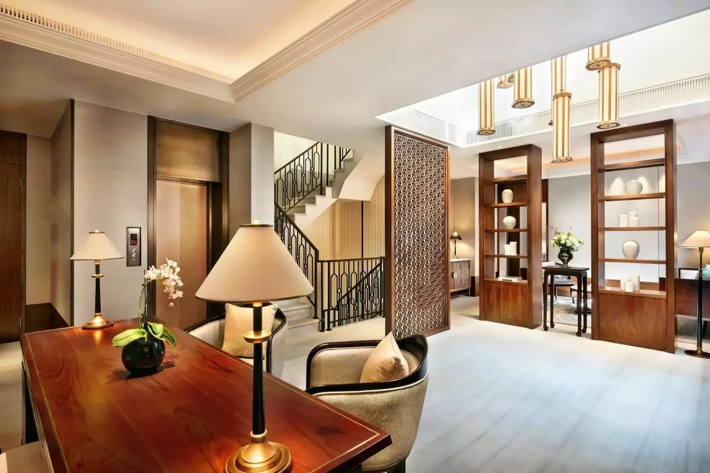 Capella Shanghai, Jian Ye Li