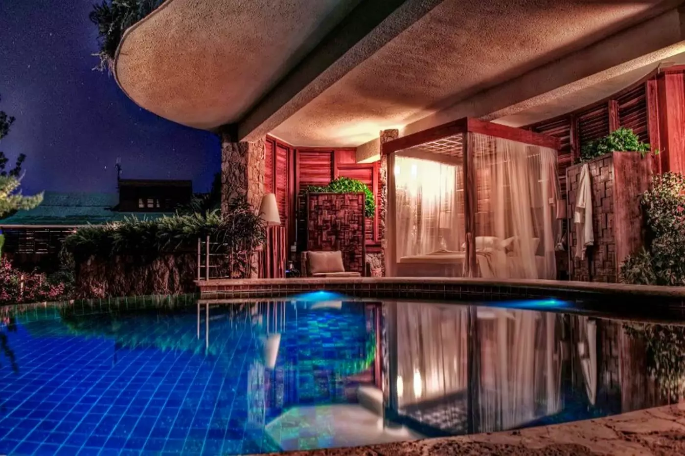 Jade Mountain Resort