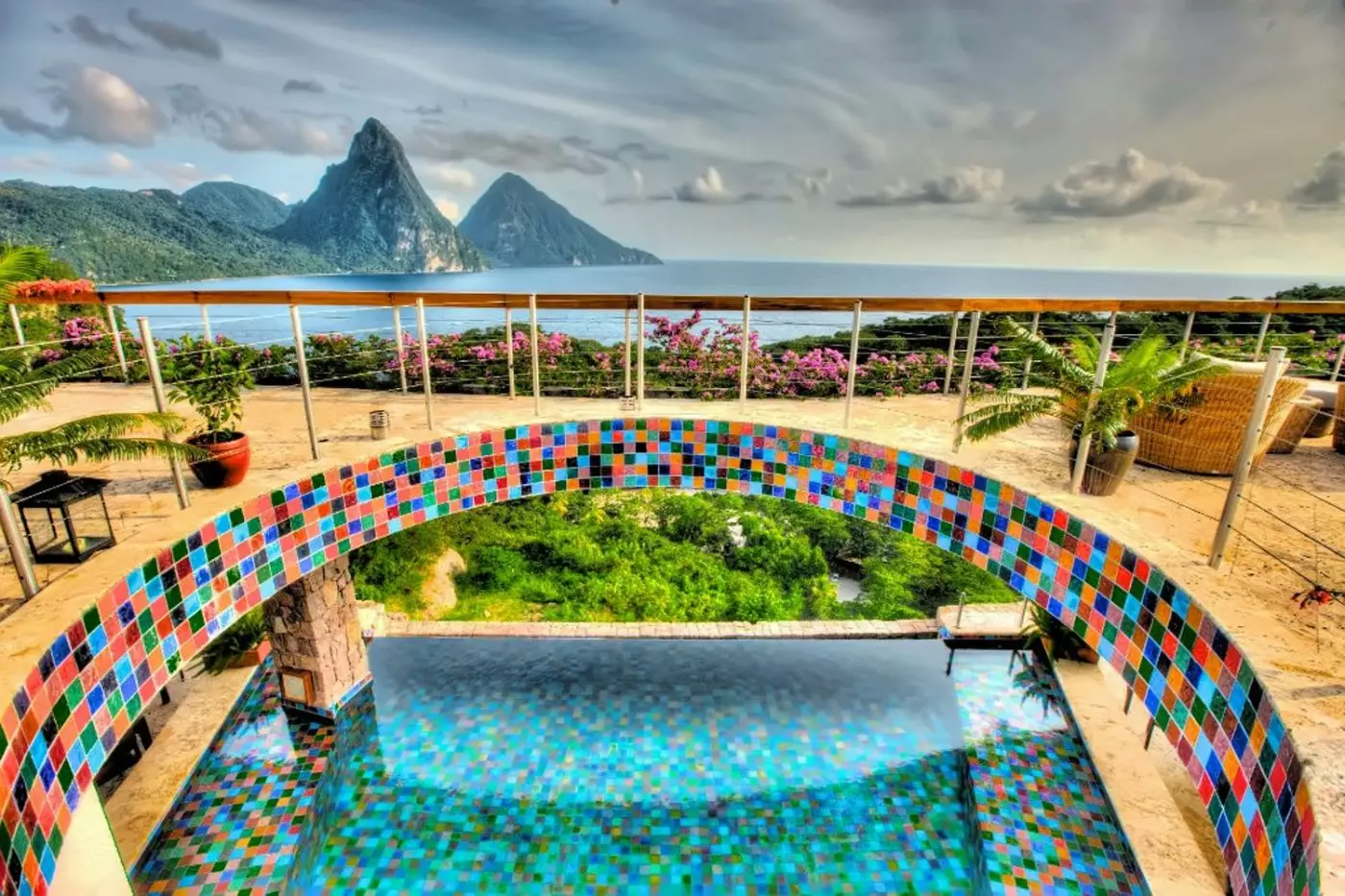 Jade Mountain Resort