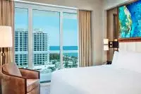 Thumbnail Conrad Fort Lauderdale Beach