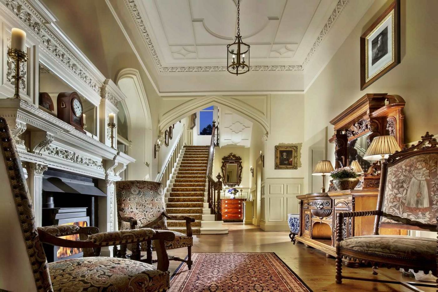 Crossbasket Castle Hotel, Spa & Restaurant