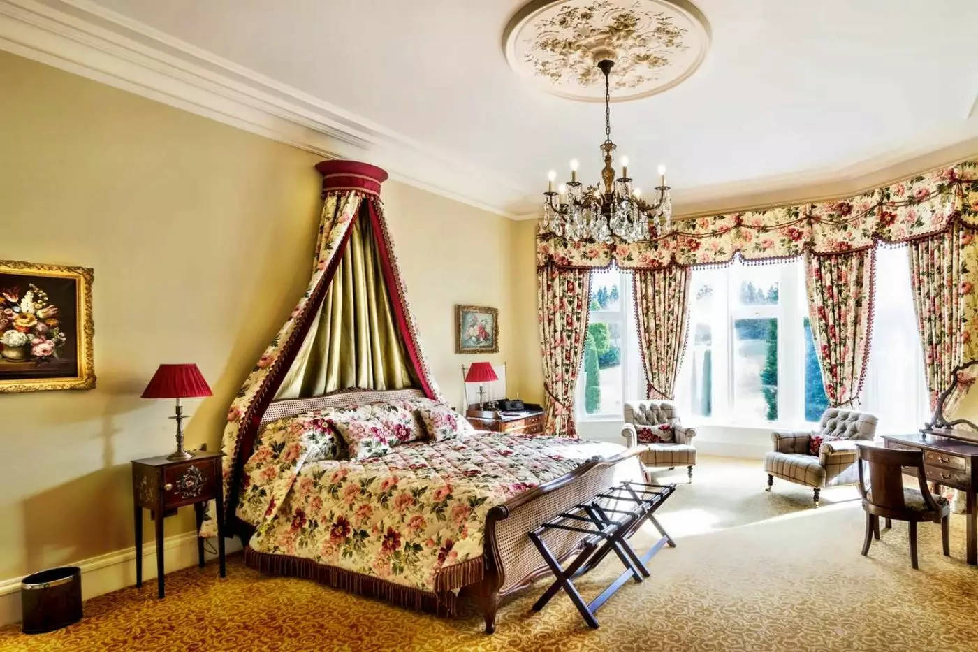 Crossbasket Castle Hotel, Spa & Restaurant