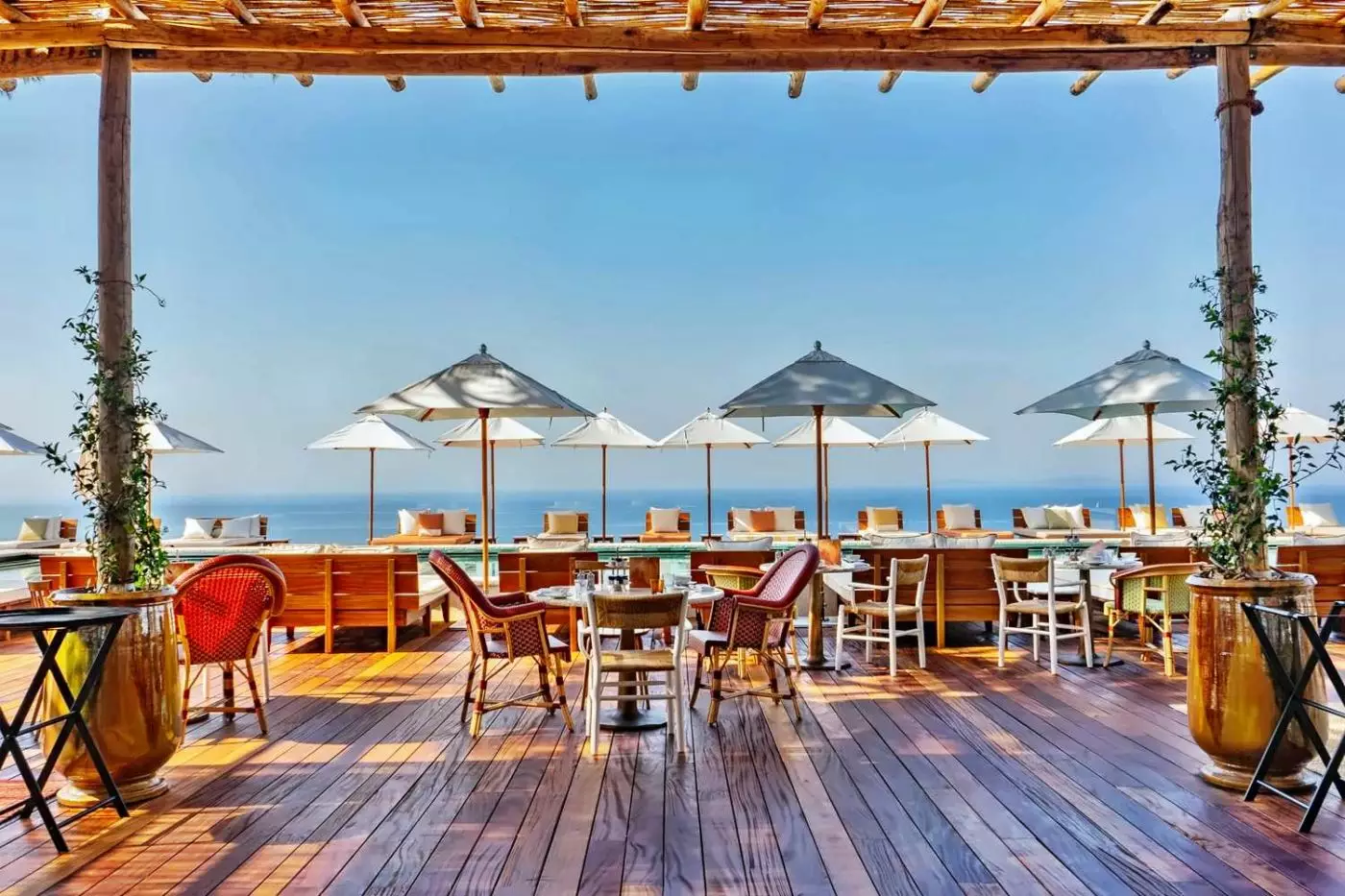 Lily of the Valley Hotel