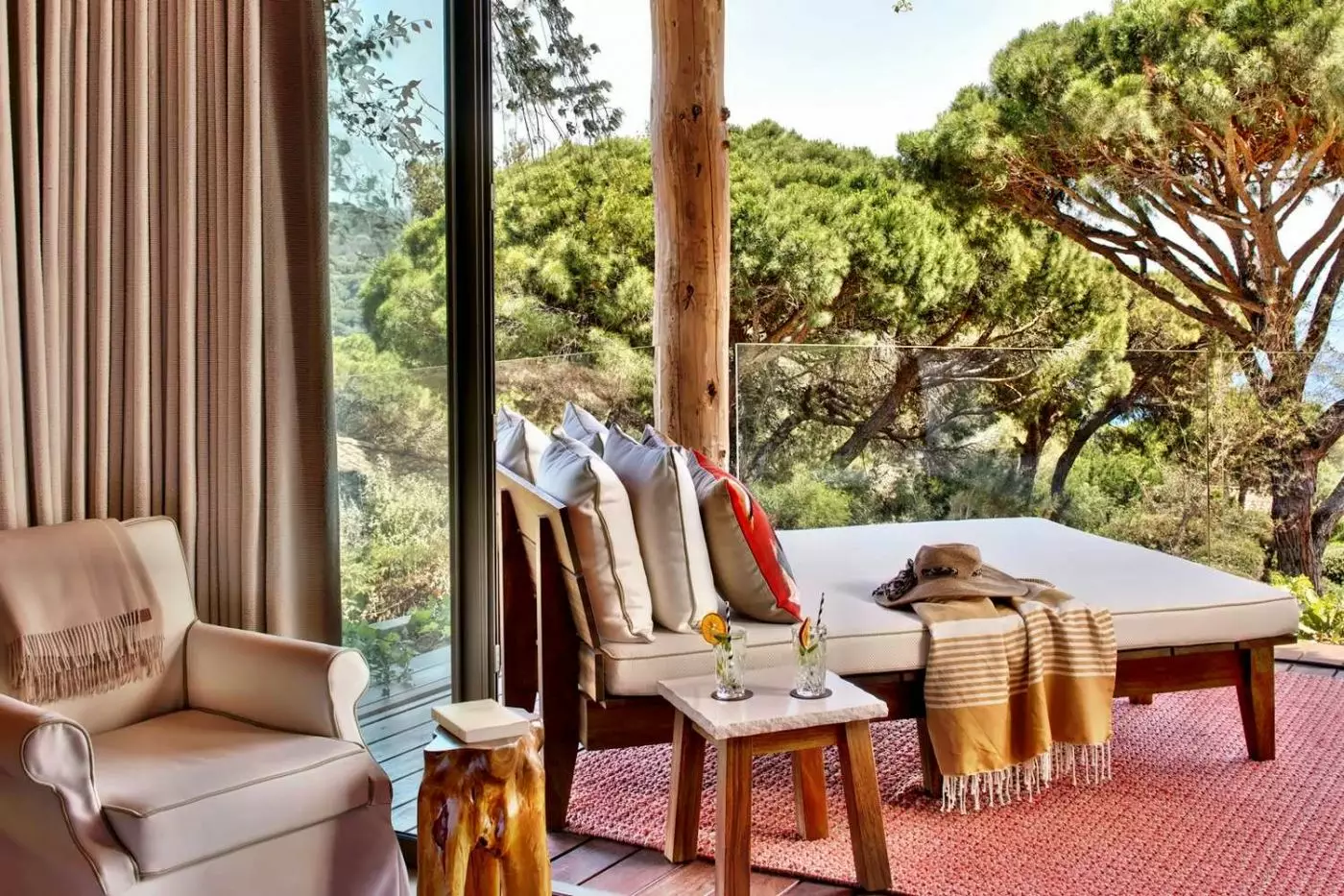 Lily of the Valley Hotel