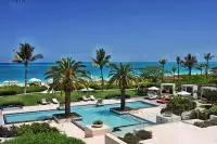 Thumbnail Grace Bay Club