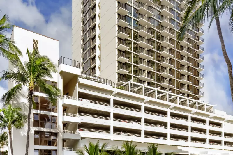 Halepuna Waikiki by Halekulani