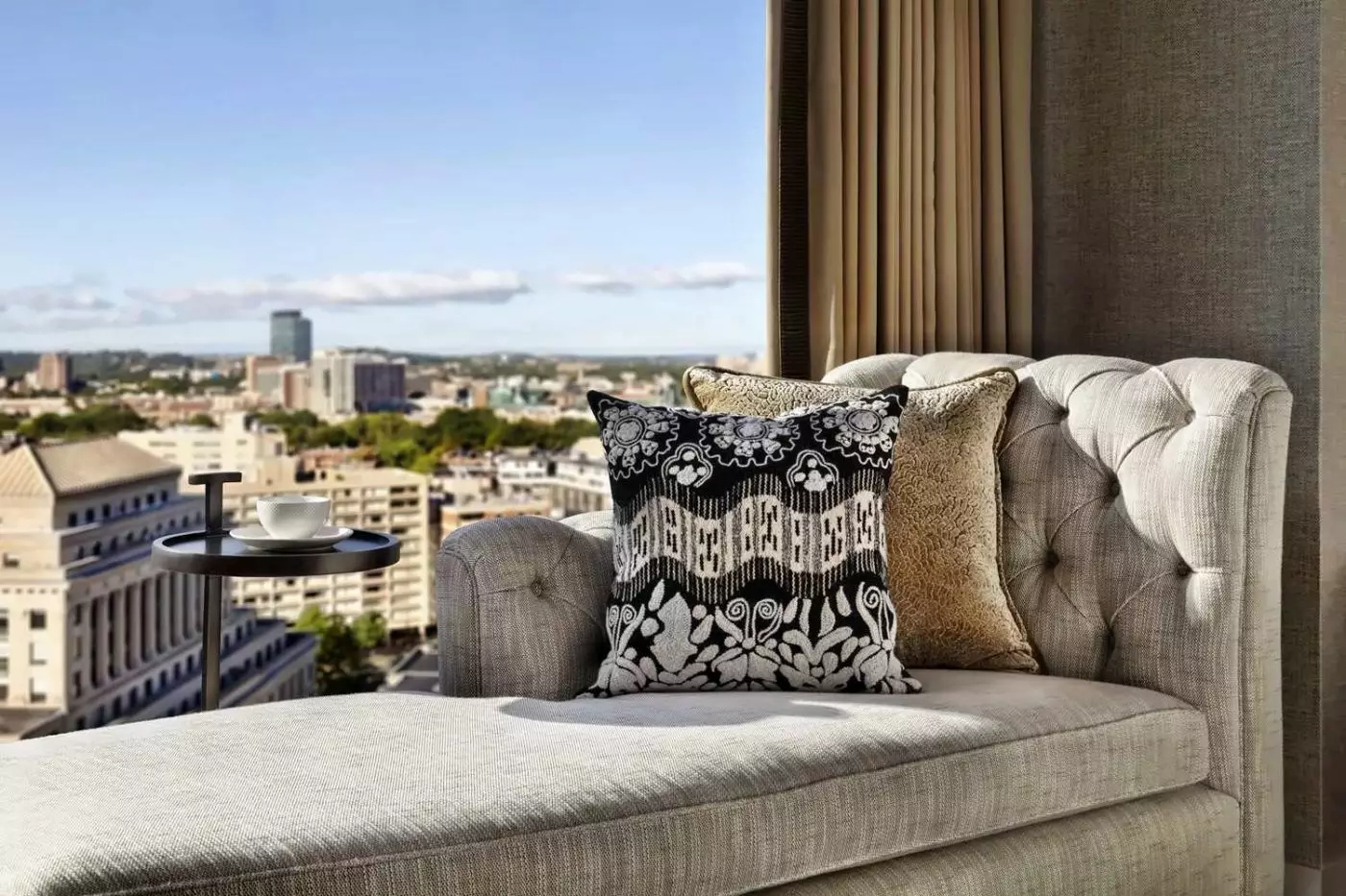 Four Seasons Hotel One Dalton Street Boston