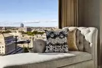 Thumbnail Four Seasons Hotel One Dalton Street Boston