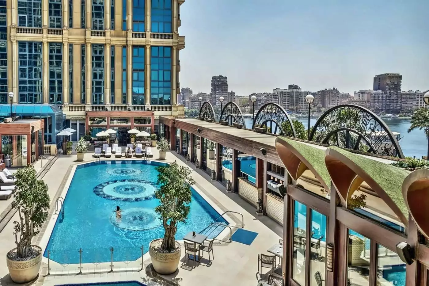 Four Seasons Hotel Cairo at The First Residence