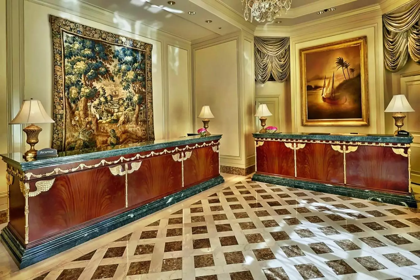 Four Seasons Hotel Cairo at The First Residence