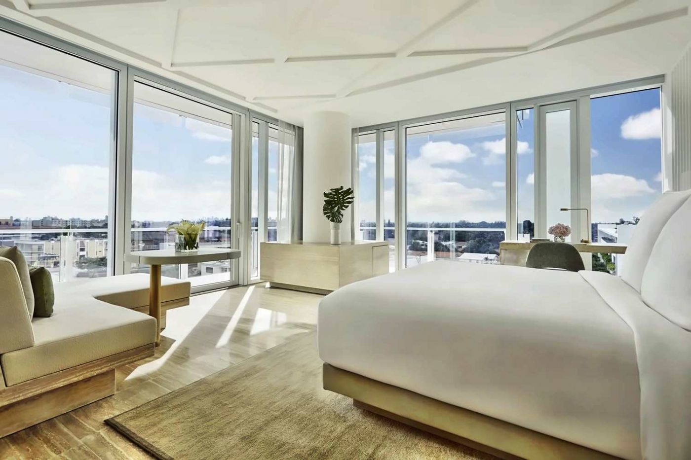 Four Seasons Hotel at The Surf Club