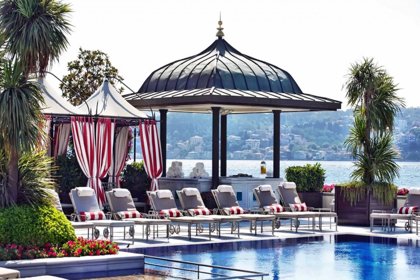 Four Seasons Hotel Istanbul at the Bosphorus
