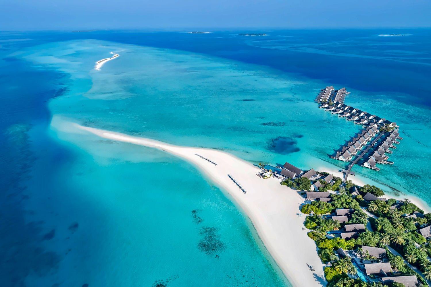 Four Seasons Resort Maldives at Landaa Giraavaru