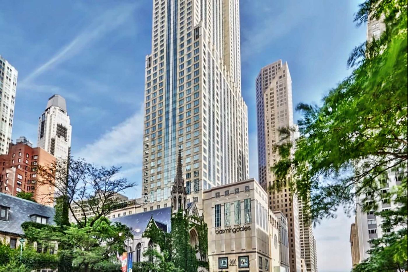 Book Four Seasons Chicago | Illinois, USA with VIP benefits