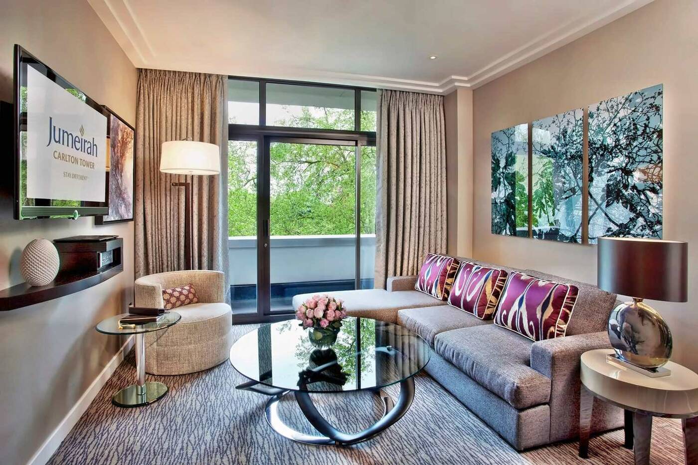 Jumeirah Carlton Tower