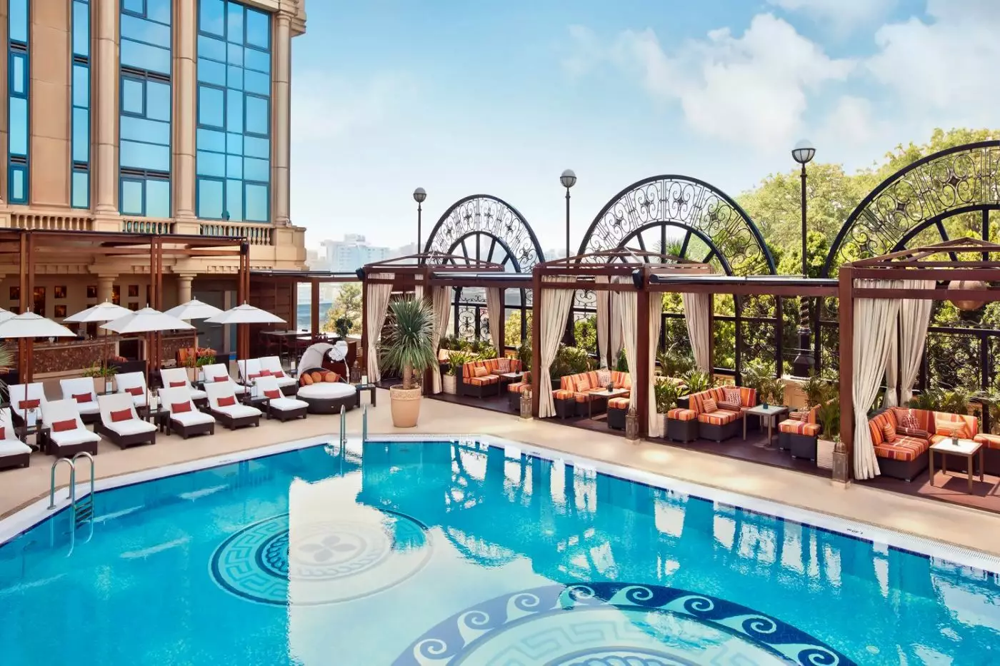 Four Seasons Hotel Cairo at The First Residence