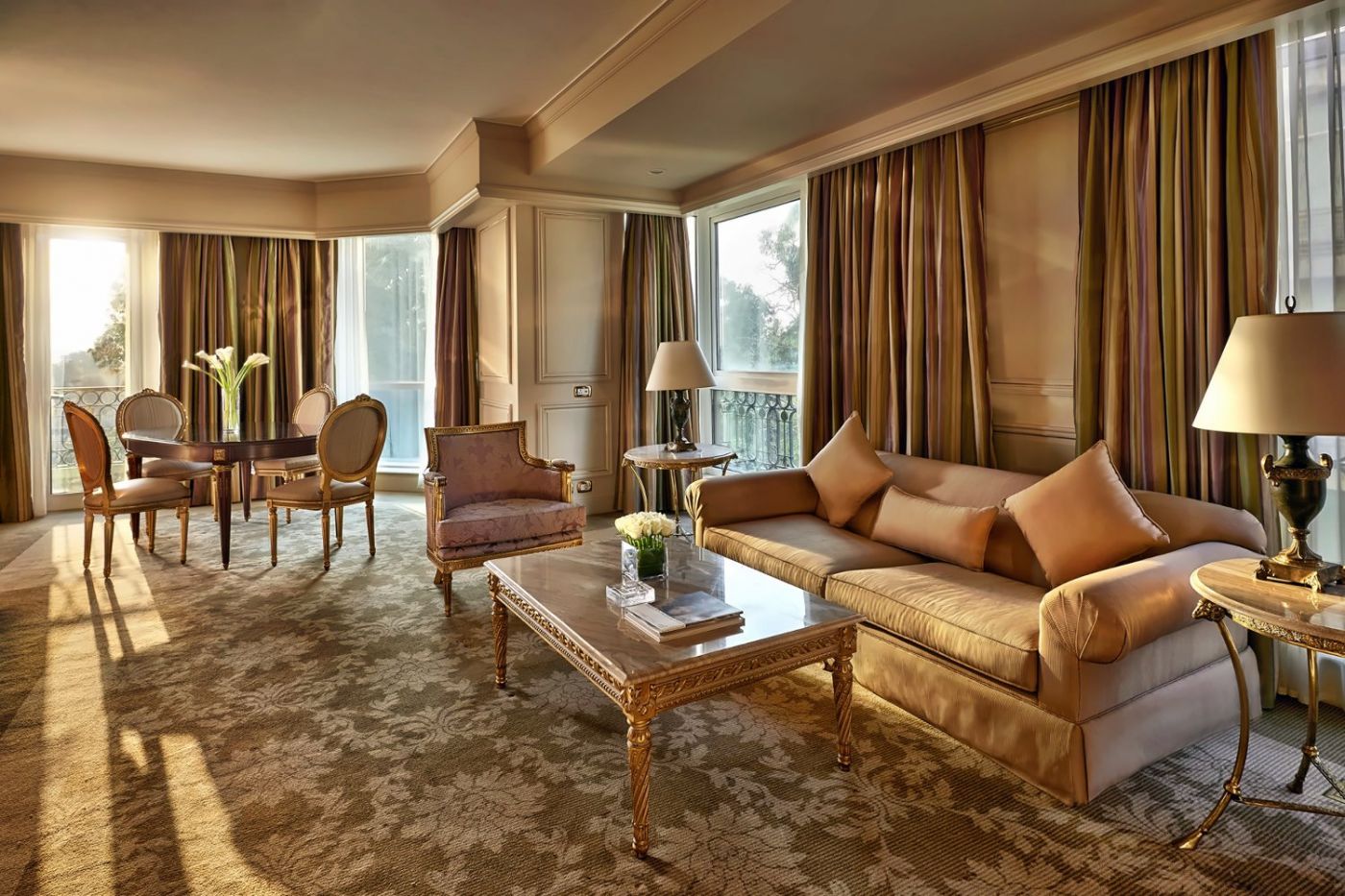 Four Seasons Hotel Cairo at The First Residence