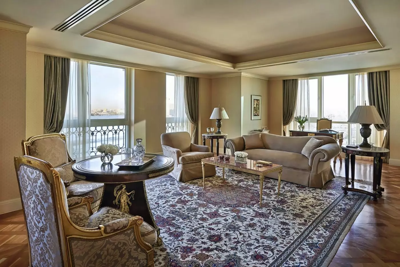 Four Seasons Hotel Cairo at The First Residence