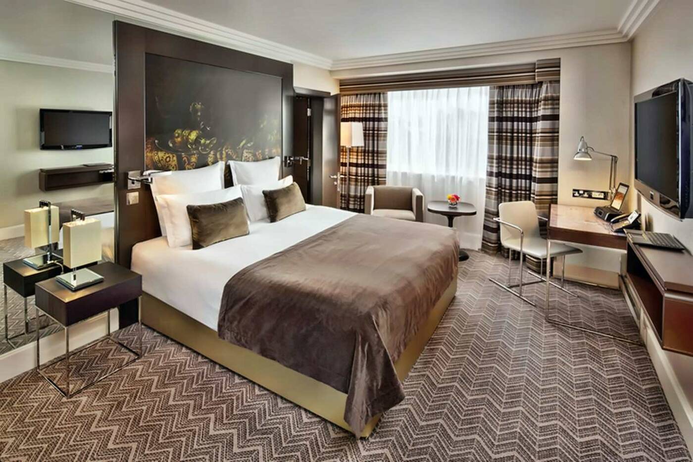 The Lowndes London