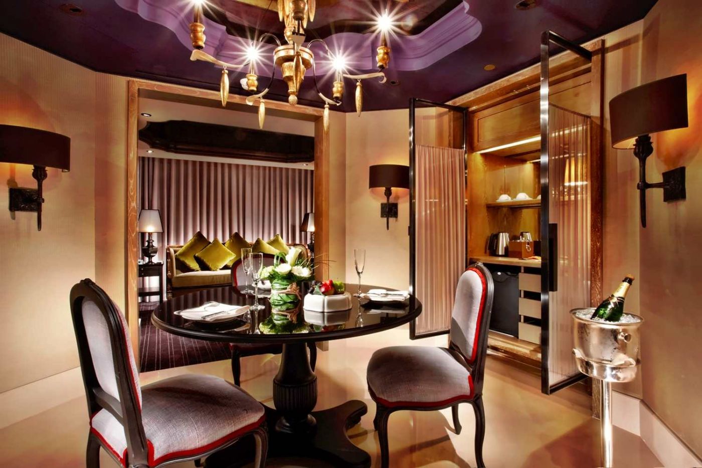 Palais de Chine Hotel
