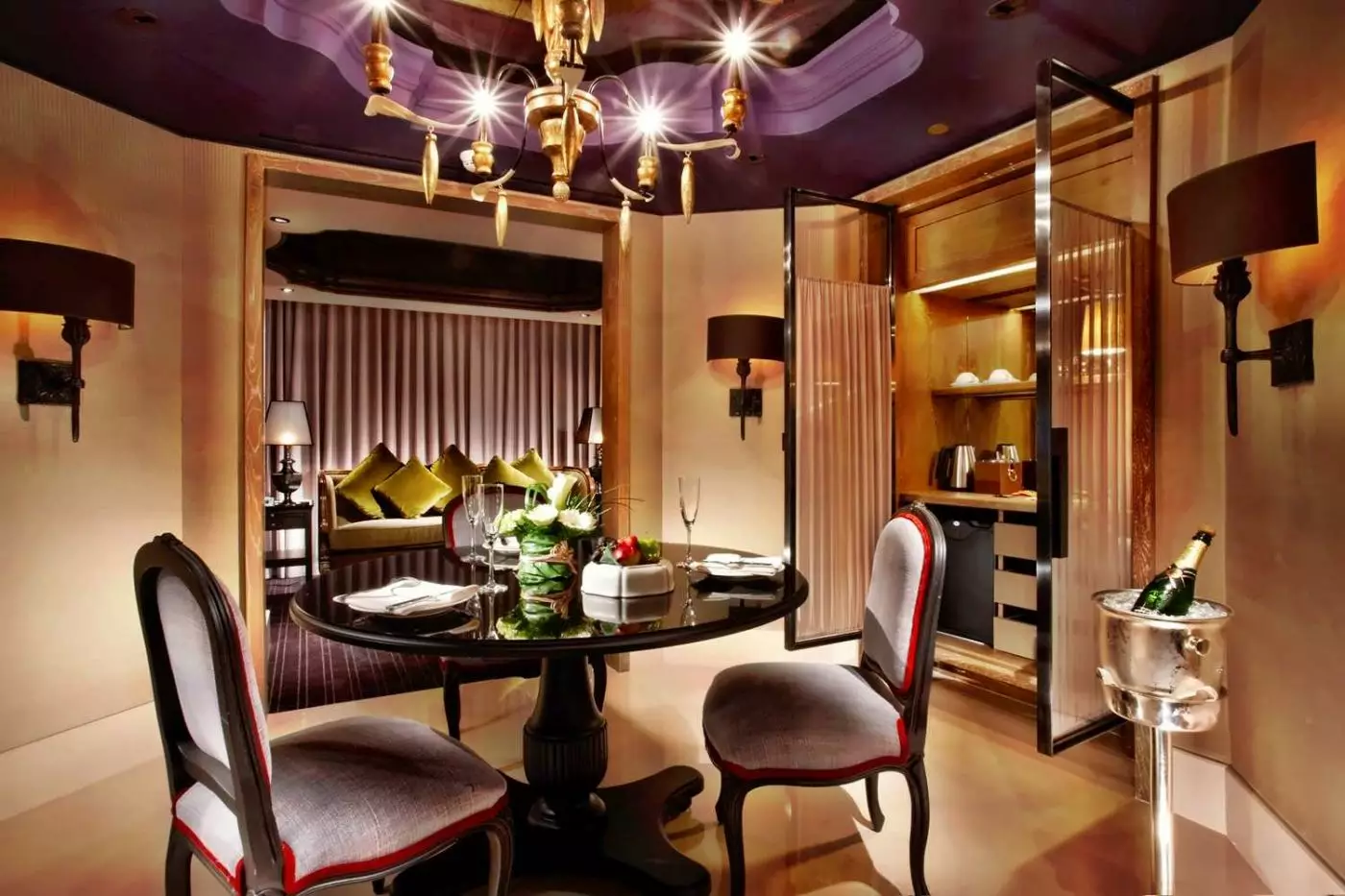 Palais de Chine Hotel