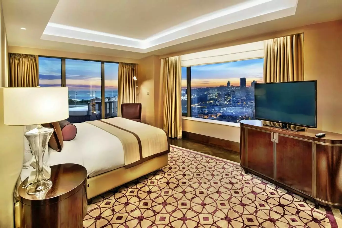Conrad Istanbul Bosphorus